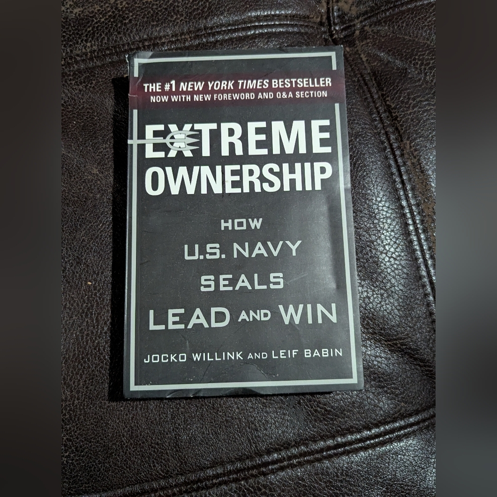Extreme Ownership Book by Jocko Willink and Leif Babin